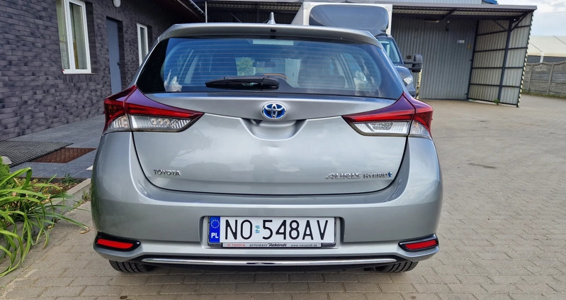 Toyota Auris cena 64900 przebieg: 82000, rok produkcji 2016 z Połaniec małe 172